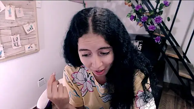 Snapshot of samantha_baby_ chatting on 04-18-26, 07:58 samantha baby online show from 04-18-26, 07:58