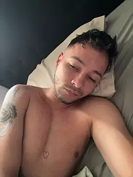 Snapshot of camilo_gonzalez02 chatting on 12-26-24, 11:43 camilo gonzalez02 online show from 12-26-24, 11:43