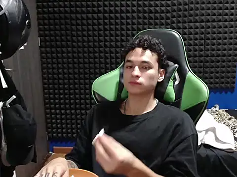Curly Angel24 online show from 05-21-26, 11:01