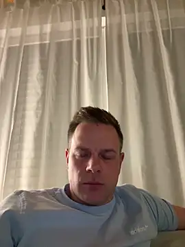 Snapshot of Danii0790 chatting on 04-15-26, 08:20 Danii0790 online show from 04-15-26, 08:20