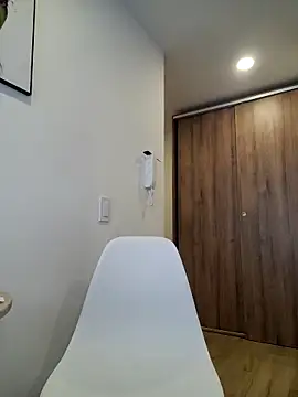 Snapshot of Evehampy chatting on 10-26-25, 08:04 Evehampy online show from 10-26-25, 08:04