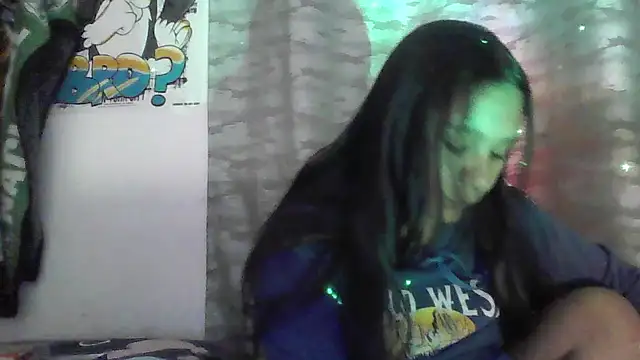 Snapshot of Charis_21 chatting on 07-05-26, 04:52 Charis 21 online show from 07-05-26, 04:52