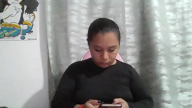 Snapshot of Charis_21 chatting on 07-09-26, 03:32 Charis 21 online show from 07-09-26, 03:32