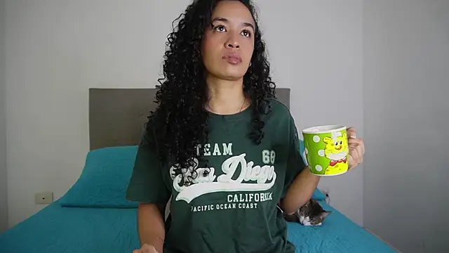 angela  98 online show from 11-23-25, 01:22