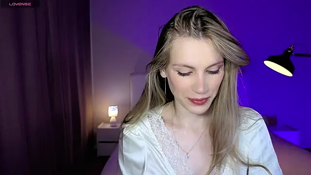 Snapshot of Lilianna_Just chatting on 07-02-26, 12:11 Lilianna Just online show from 07-02-26, 12:11