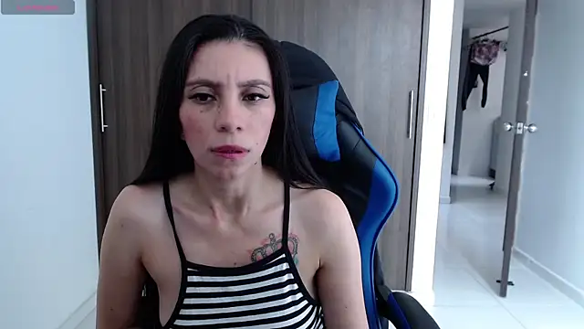 Snapshot of salome_sweet4 chatting on 09-11-25, 04:51 salome sweet4 online show from 09-11-25, 04:51