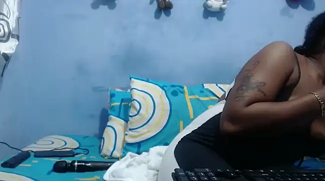 ebony cristal1 online show from 01-28-25, 04:29