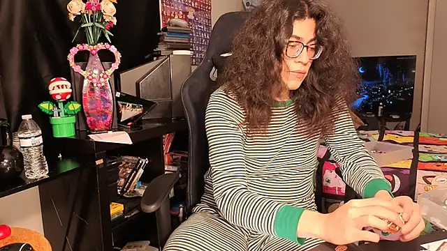 ShinyCherub online show from 02-17-25, 08:30