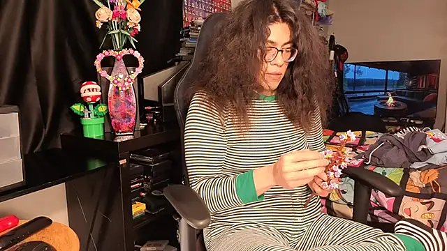 ShinyCherub online show from 02-20-25, 12:25