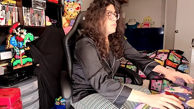 ShinyCherub online show from 04-05-26, 09:06