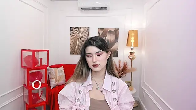 AnneTLi online show from 02-08-26, 03:21