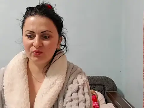 Snapshot of Lillian2 chatting on 01-05-25, 07:07 Lillian2 online show from 01-05-25, 07:07