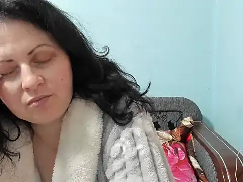 Snapshot of Lillian2 chatting on 01-15-25, 11:53 Lillian2 online show from 01-15-25, 11:53