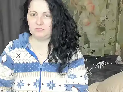 Lillian2 online show from 04-26-26, 07:11