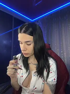 Queen of pain online show from 11-27-25, 06:04