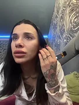 Queen of pain online show from 03-02-26, 06:36