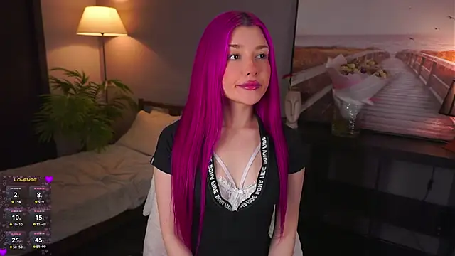 Snapshot of ShirleyCarolyn chatting on 12-16-24, 07:43 ShirleyCarolyn online show from 12-16-24, 07:43