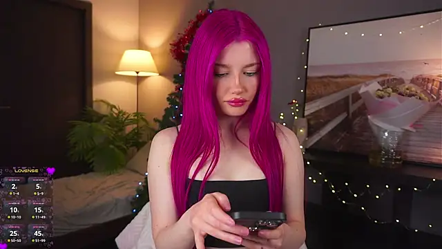 Snapshot of ShirleyCarolyn chatting on 12-28-24, 07:22 ShirleyCarolyn online show from 12-28-24, 07:22