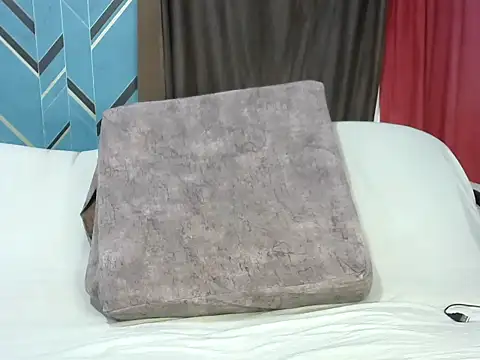 Lusty vybez online show from 02-11-25, 06:11