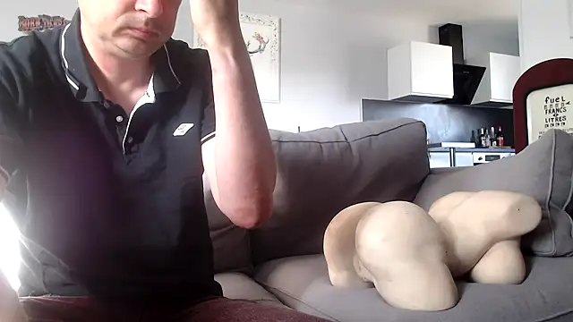 Snapshot of freddy0222222 chatting on 07-19-26, 07:01 freddy0222222 online show from 07-19-26, 07:01