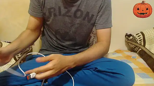 Alexdelarge323 online show from 10-22-25, 11:21