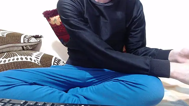 Alexdelarge323 online show from 03-17-26, 01:47