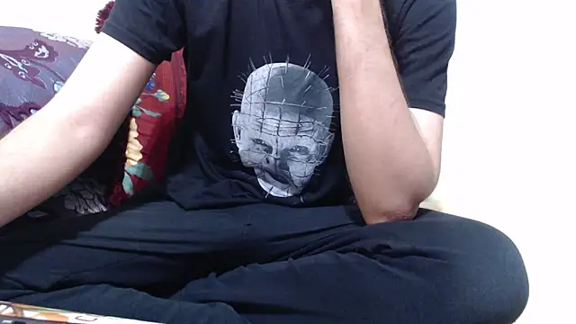 Snapshot of Alexdelarge323 chatting on 06-13-26, 04:16 Alexdelarge323 online show from 06-13-26, 04:16