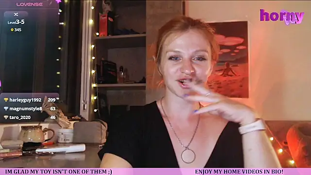 Snapshot of Cassie_Wild chatting on 05-18-26, 02:12 Cassie Wild online show from 05-18-26, 02:12