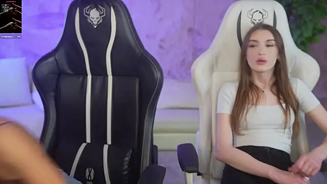 Jasmine Flow online show from 10-22-25, 07:19