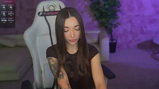 Snapshot of Jasmine_Flow chatting on 06-18-26, 07:41 Jasmine Flow online show from 06-18-26, 07:41
