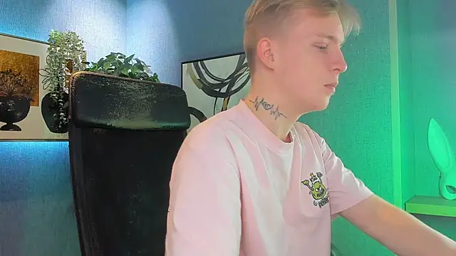 AlexxSweet online show from 11-16-25, 06:52