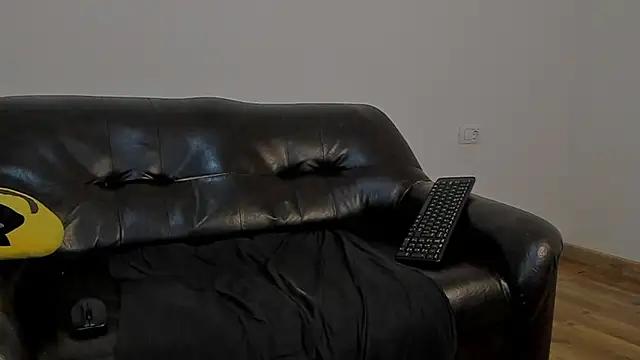 Snapshot of KingMalcom chatting on 04-23-26, 11:09 KingMalcom online show from 04-23-26, 11:09