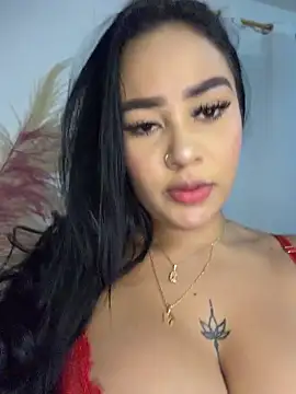 Snapshot of Luisa_Fernandaa chatting on 06-14-26, 04:03 Luisa Fernandaa online show from 06-14-26, 04:03