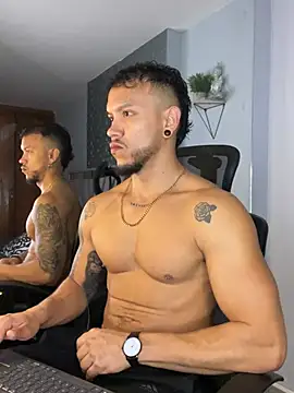 ARON TAYLER01 online show from 01-29-25, 12:35