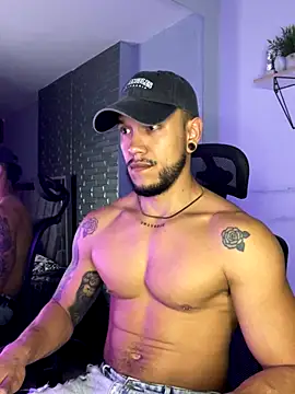 ARON TAYLER01 online show from 09-23-25, 10:29