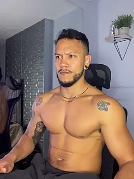 ARON TAYLER01 online show from 10-01-25, 10:32