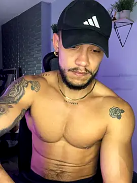 ARON TAYLER01 online show from 10-24-25, 10:22