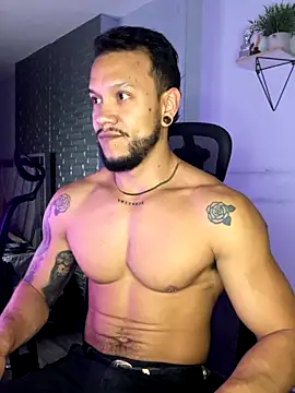 ARON TAYLER01 online show from 10-25-25, 10:23