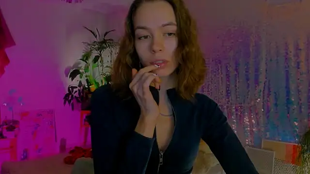 poli   online show from 12-21-24, 12:31