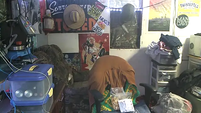 CloudDadddyyy420 online show from 11-11-25, 07:58