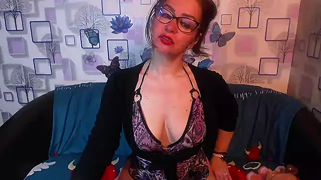 Snapshot of milfsexy chatting on 05-31-26, 09:05 milfsexy online show from 05-31-26, 09:05