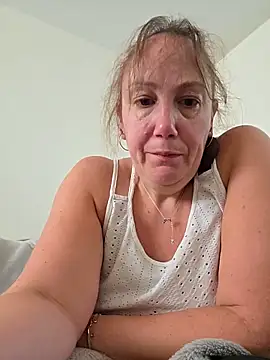 Wisie Cutie online show from 05-16-26, 10:58