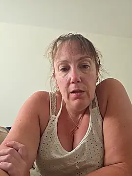 Wisie Cutie online show from 06-02-26, 03:47