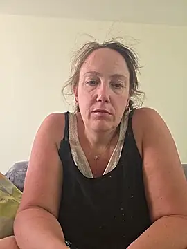 Wisie Cutie online show from 06-14-26, 05:15