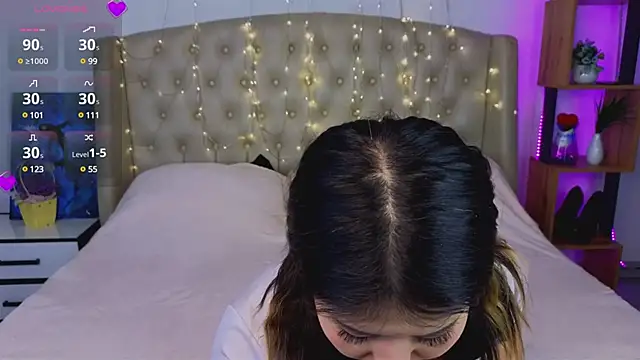 Snapshot of Wendy__Hills chatting on 01-21-25, 12:50 Wendy Hills online show from 01-21-25, 12:50