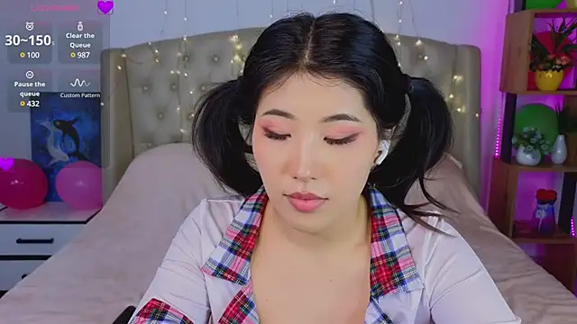 Snapshot of Wendy__Hills chatting on 02-01-25, 06:51 Wendy Hills online show from 02-01-25, 06:51