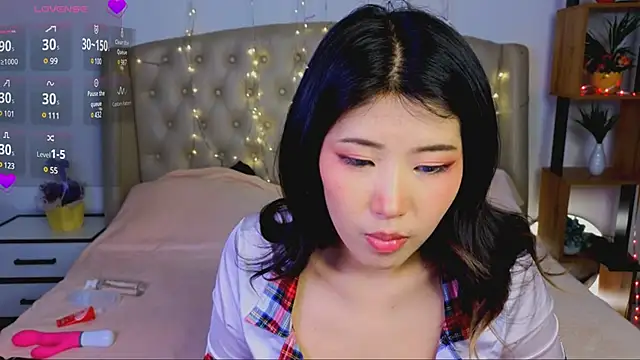 Snapshot of Wendy__Hills chatting on 03-17-25, 03:40 Wendy Hills online show from 03-17-25, 03:40