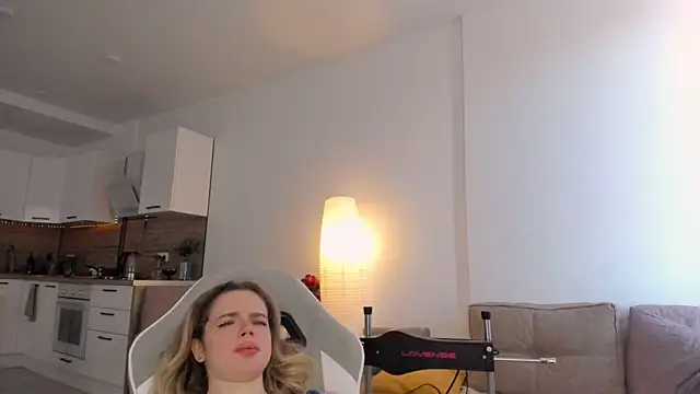 lit asella online show from 02-18-25, 09:21