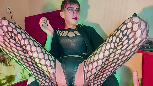 SEXYTRAV18 online show from 02-12-25, 12:27