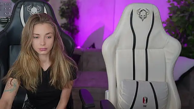 Kisasolo online show from 09-13-25, 02:50